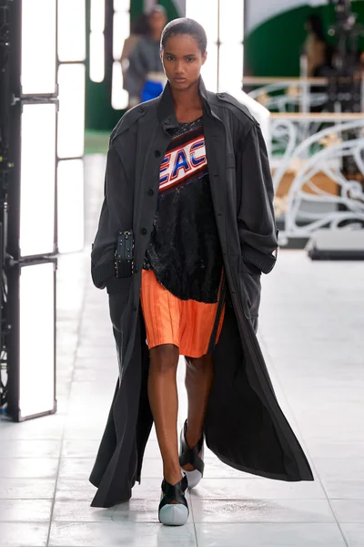 Look 20